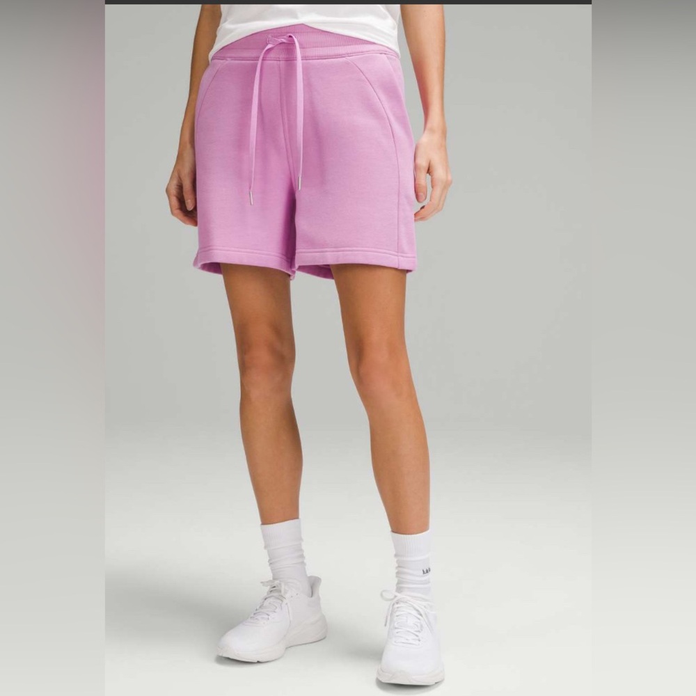 Lululemon Scuba High-Rise Short 5" Dahlia‎ Mauve Size 2